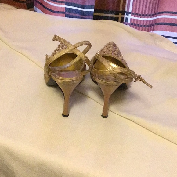 Shoes - Picture 4 of 6